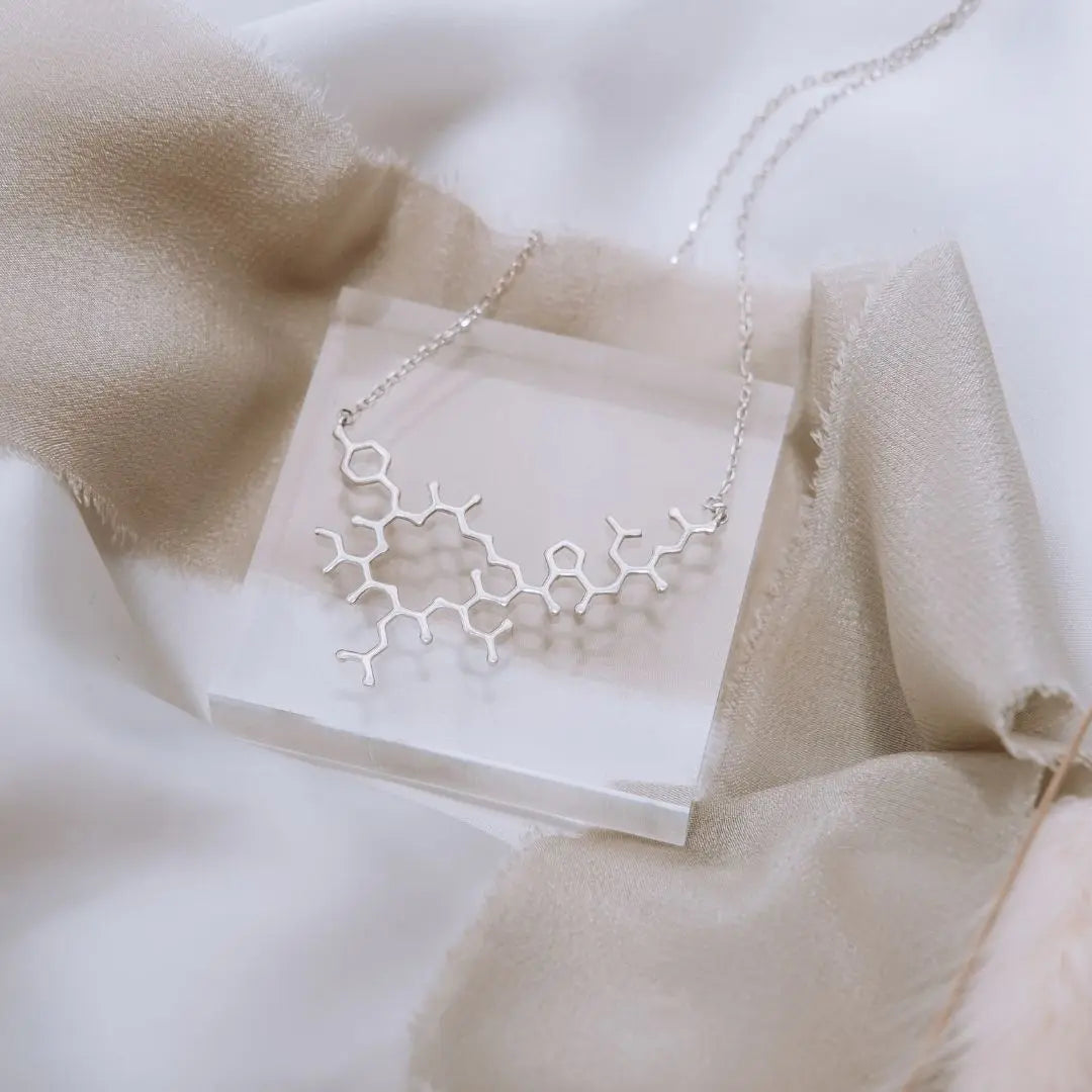 Oxytocin molecule necklace in silver - chemistry inspired jewellery gift for science lovers 
